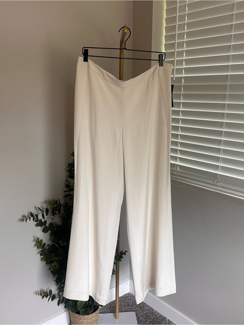 Lafayette 148 New York Cream Wide-Leg Pants